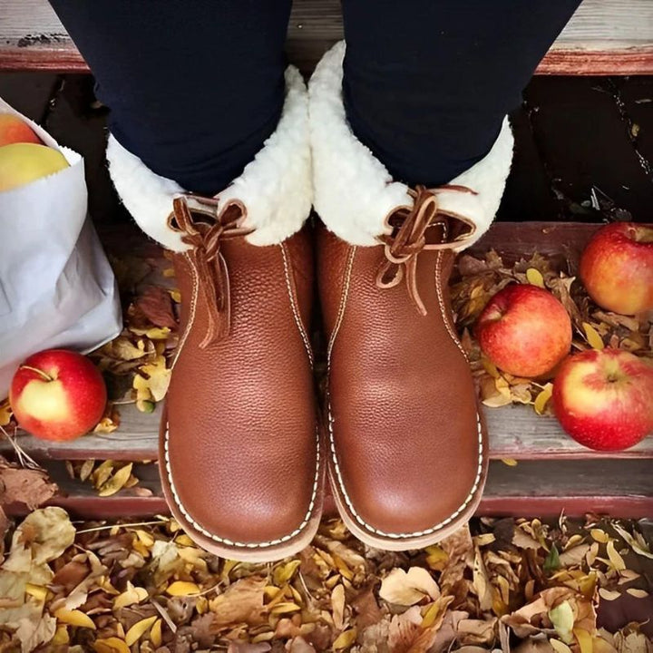 Laure | Braced Fur Lined Winter Boots for Women
