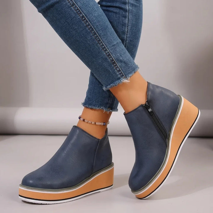 Dawn — Ankle Boots (8), Rosewood Virginia