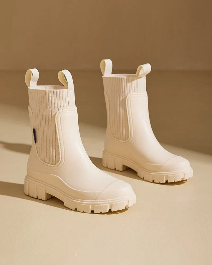 Guenievre — Chunky Block Heel Chelsea Boots, Rosewood Virginia