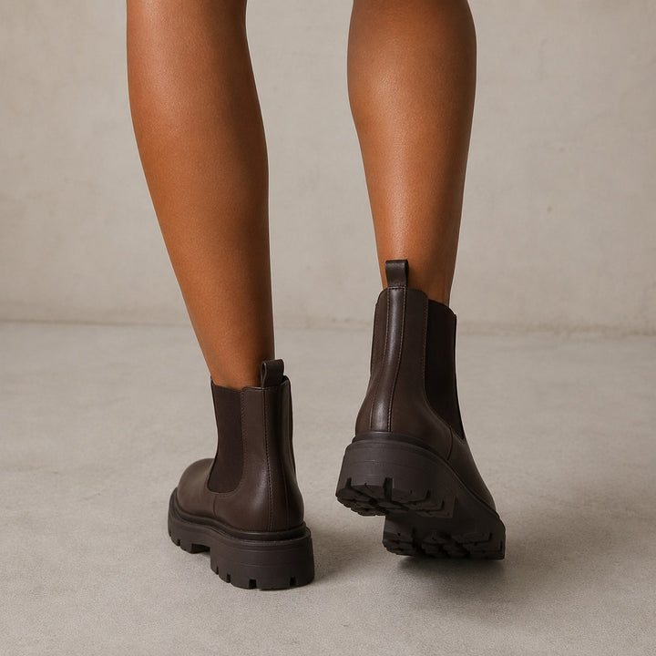 Helaine — Platform Chelsea Ankle Boots (4), Rosewood Virginia