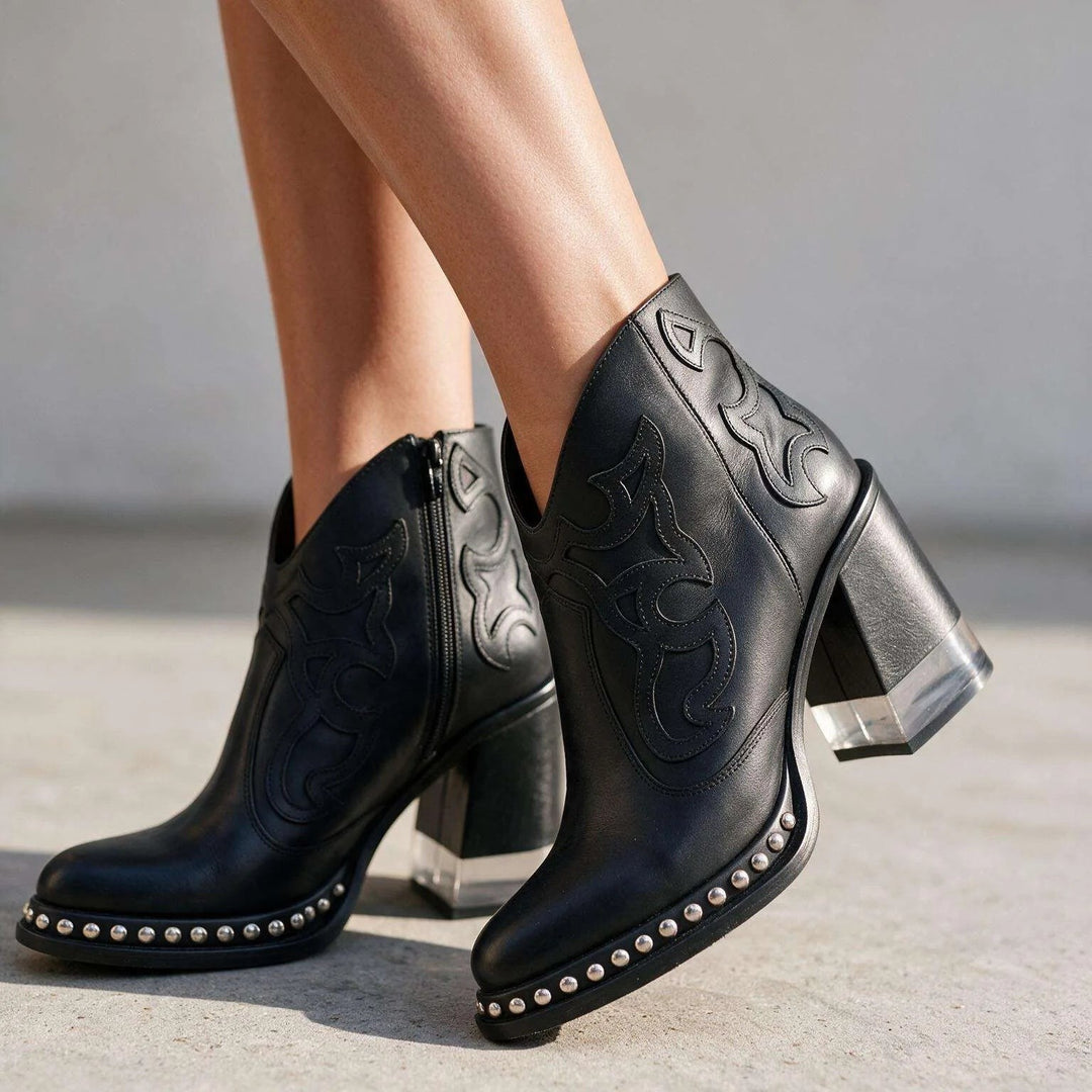 Reese — Ankle Boots (8), Rosewood Virginia